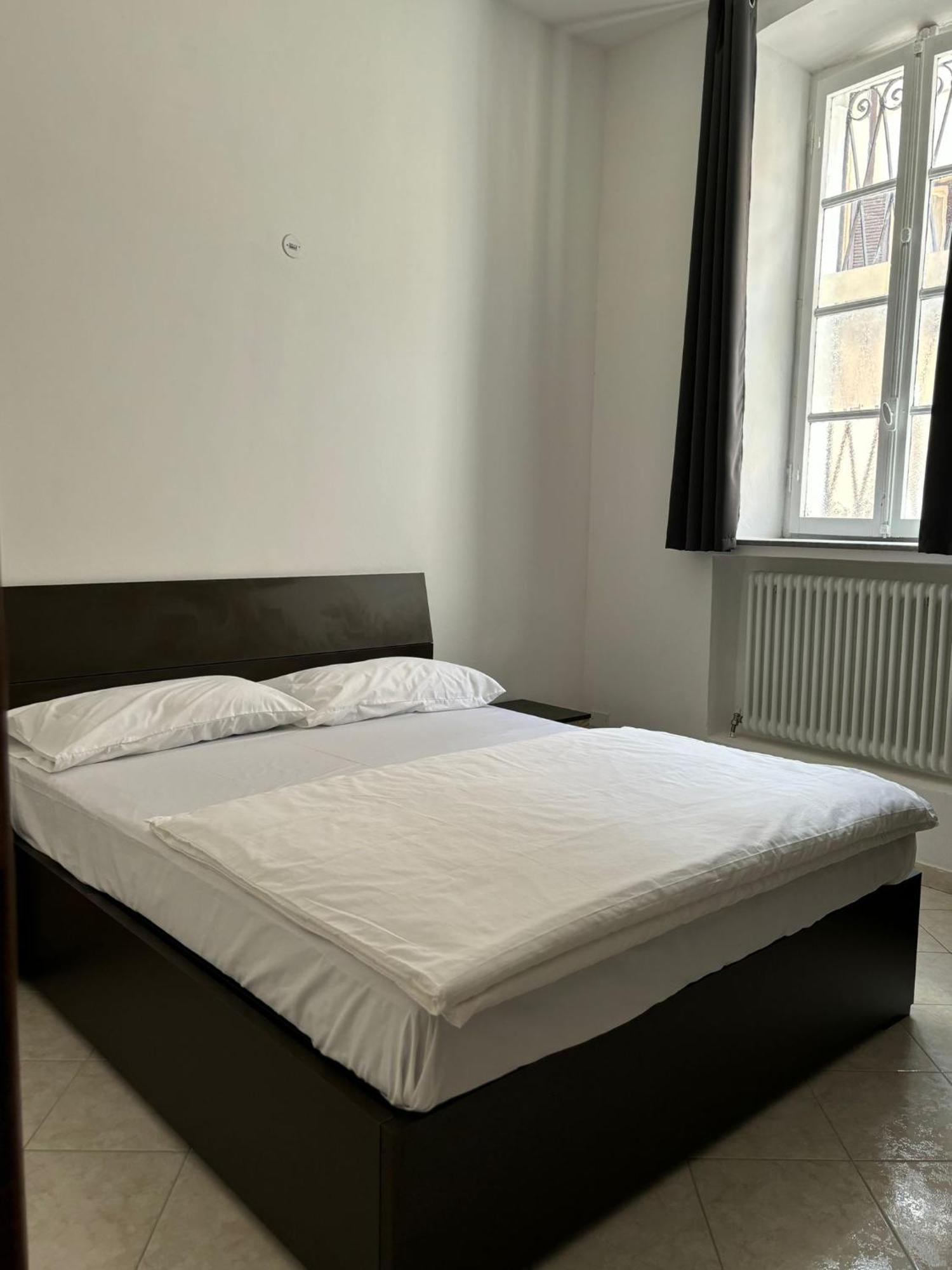 Fiore Apartments Fiorenzuola d'Arda Bagian luar foto